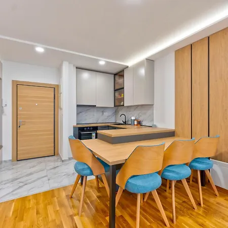 Vip Ema 112 Lejlighed