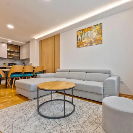 Vip Ema 112 Lejlighed *